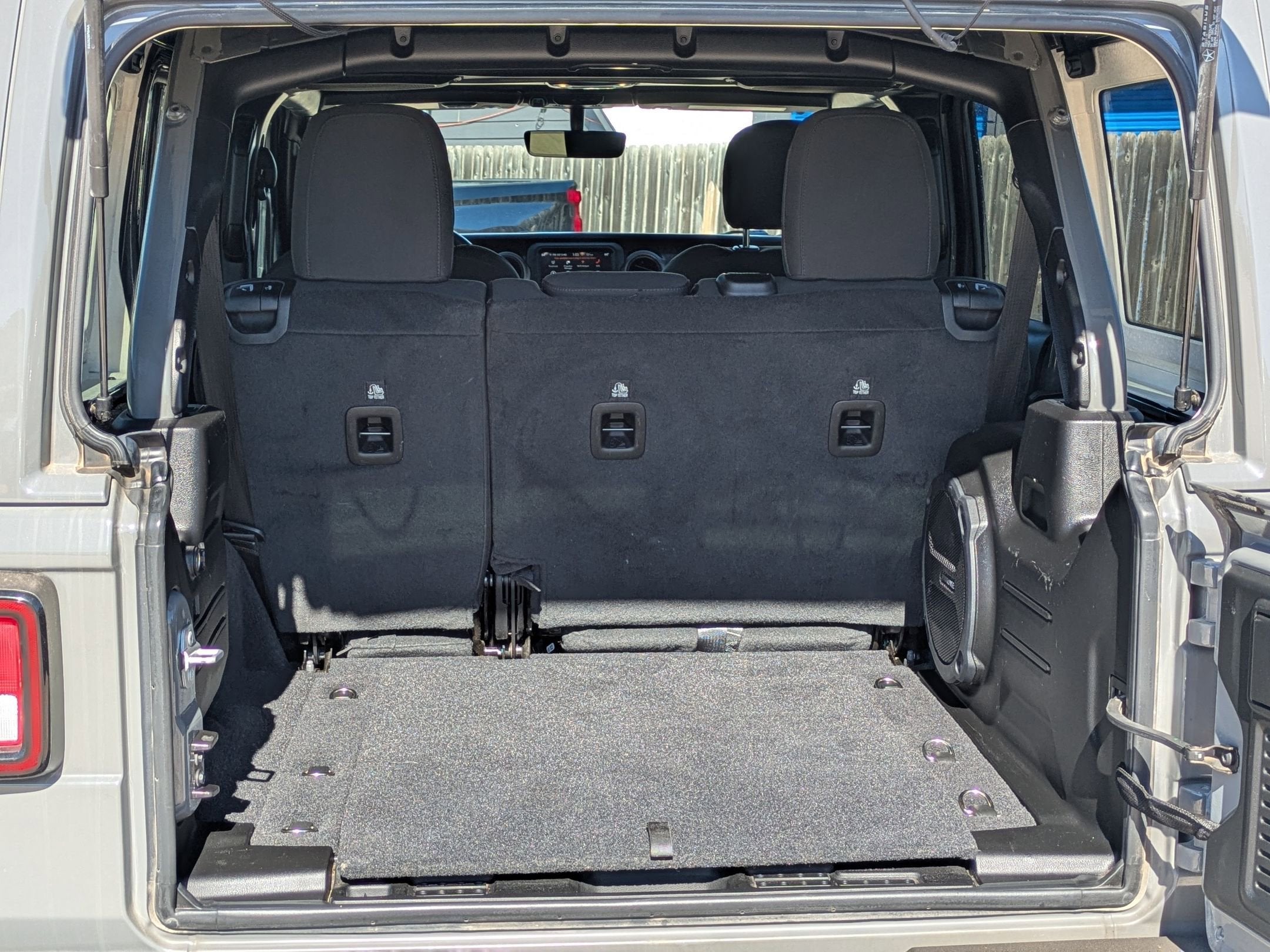 2022 Jeep Wrangler Unlimited Willys