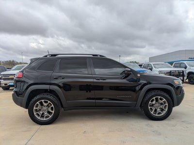 2022 Jeep Cherokee Trailhawk