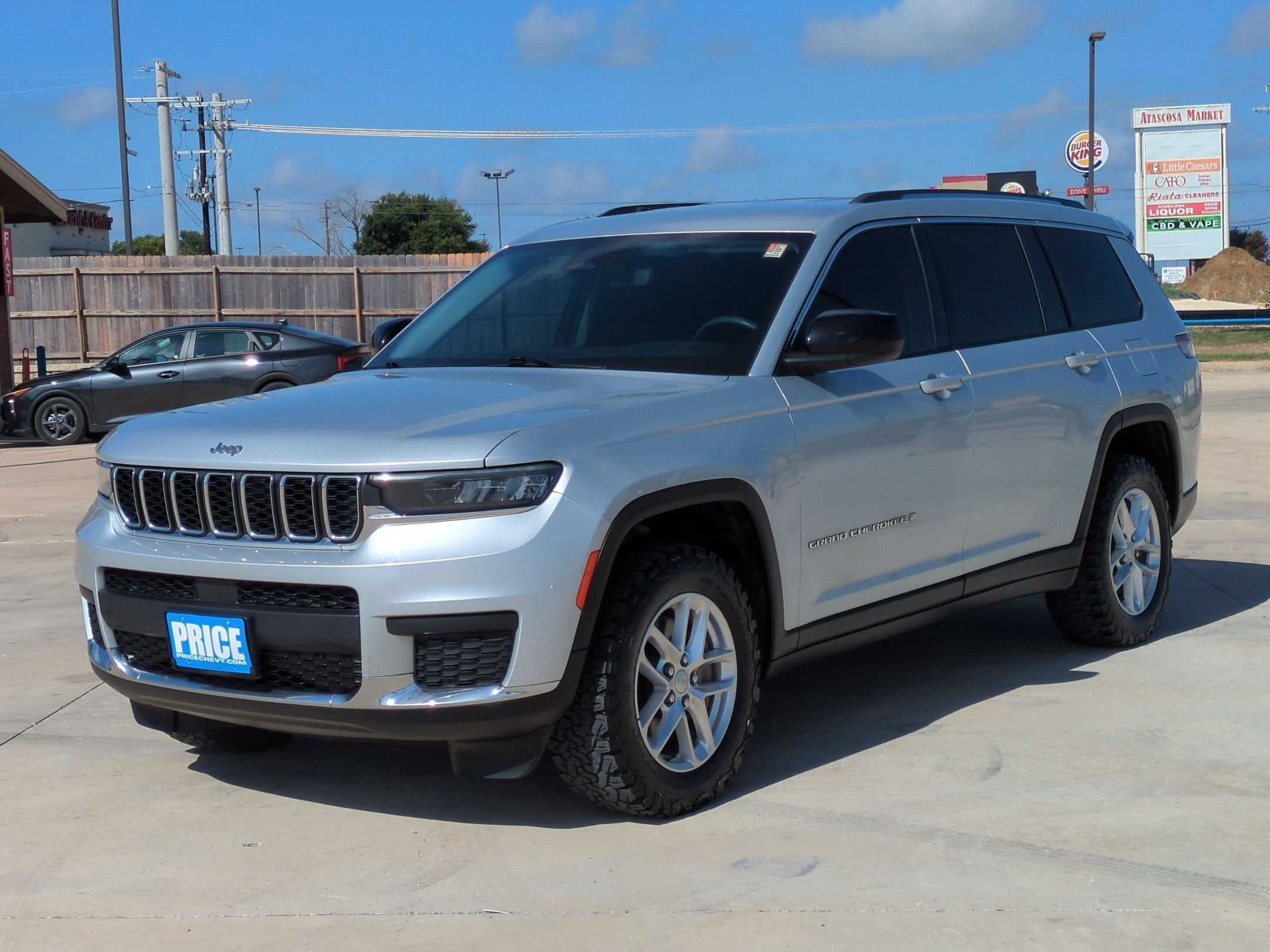 2023 Jeep Grand Cherokee L Laredo