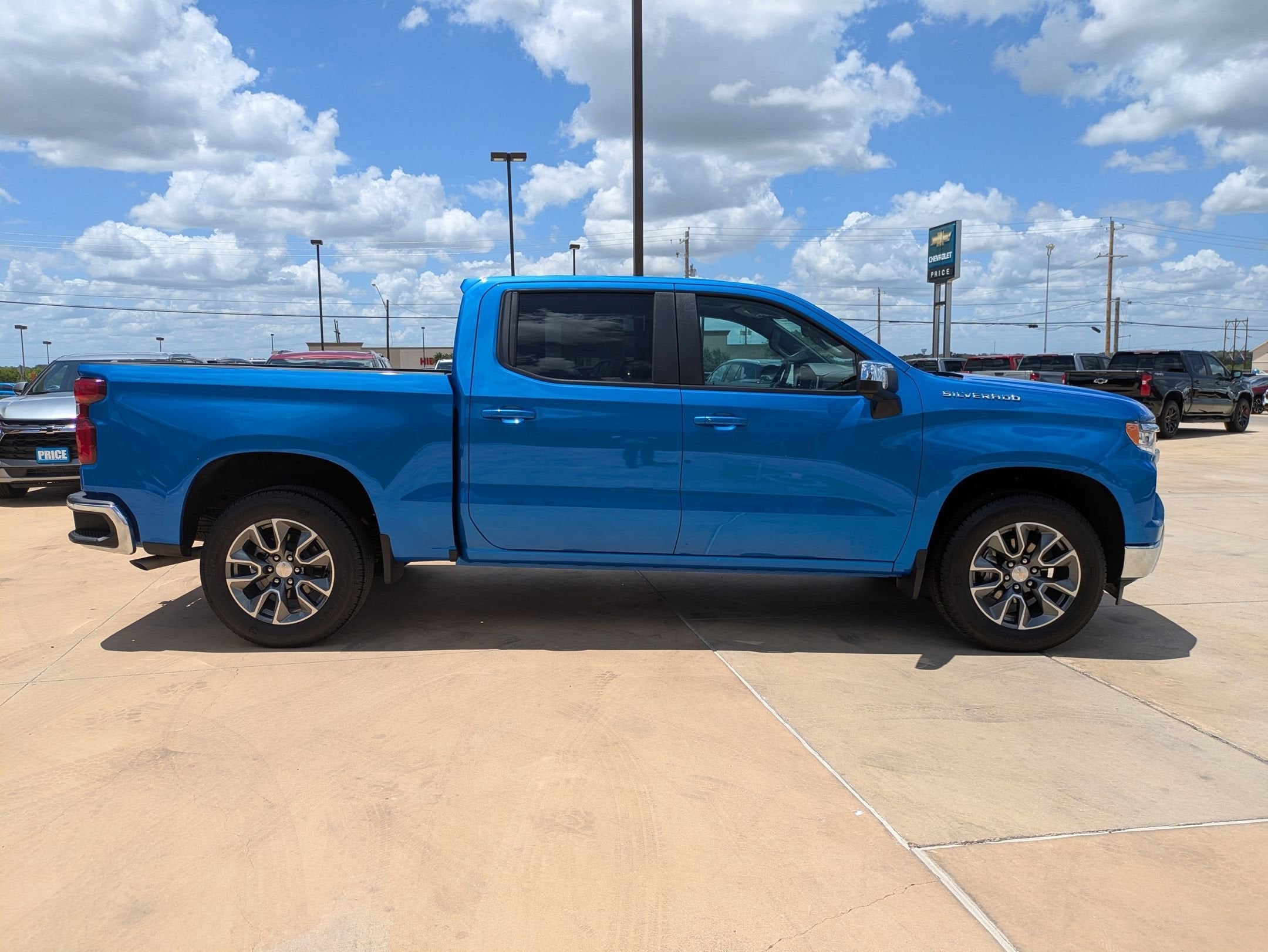 2025 Chevrolet Silverado 1500 LT