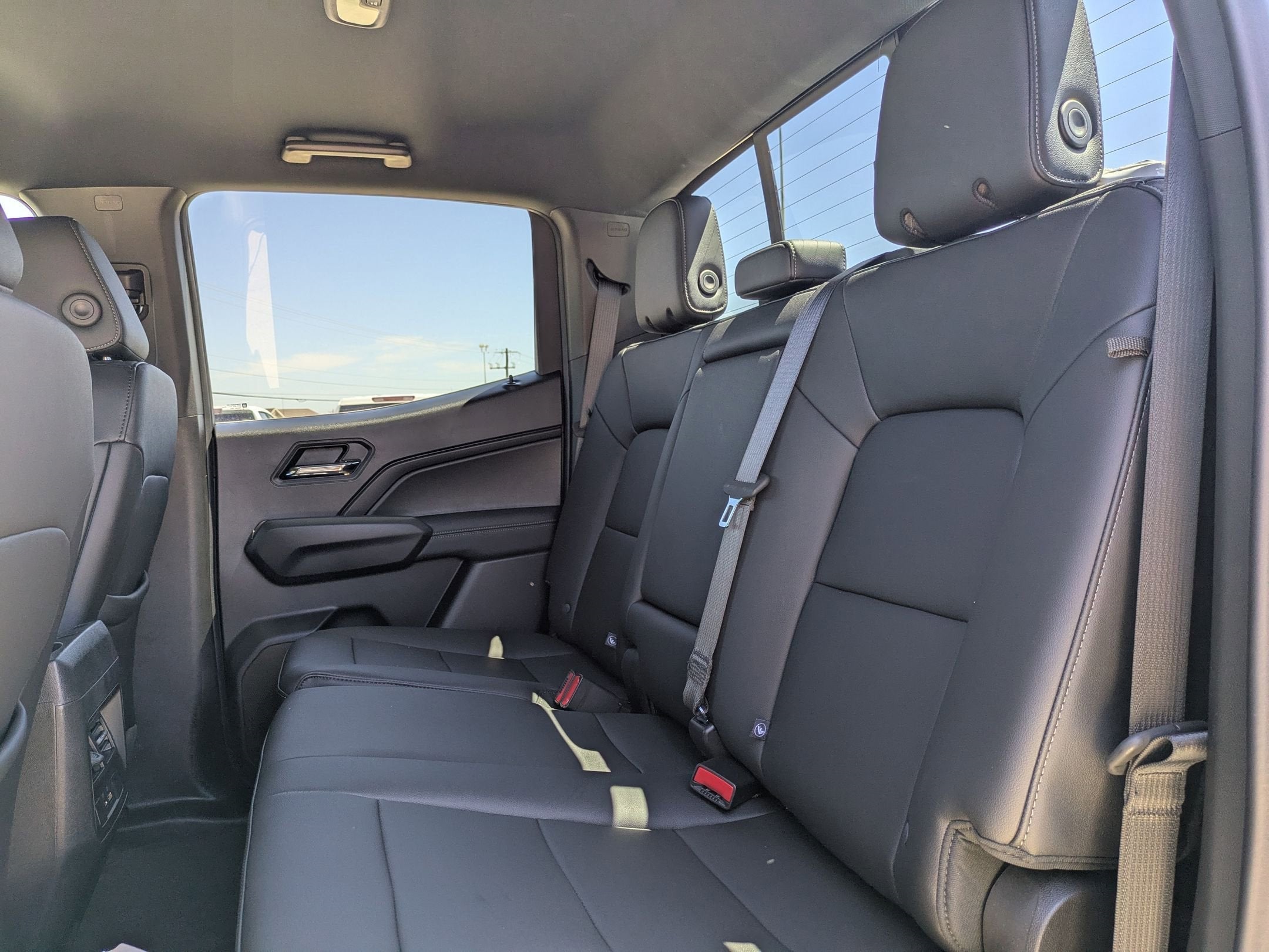 2025 Chevrolet Colorado WT/LT