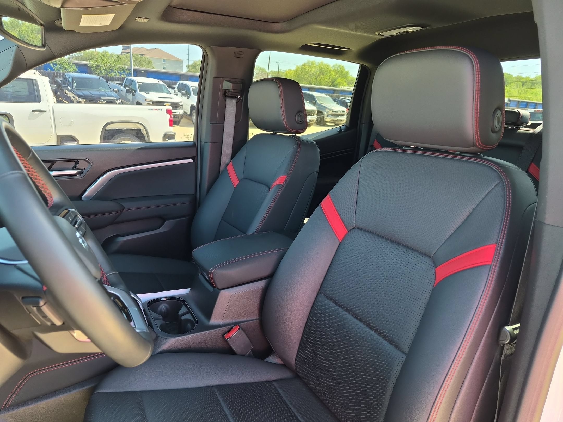 2024 Chevrolet Colorado Z71 - Photo 13