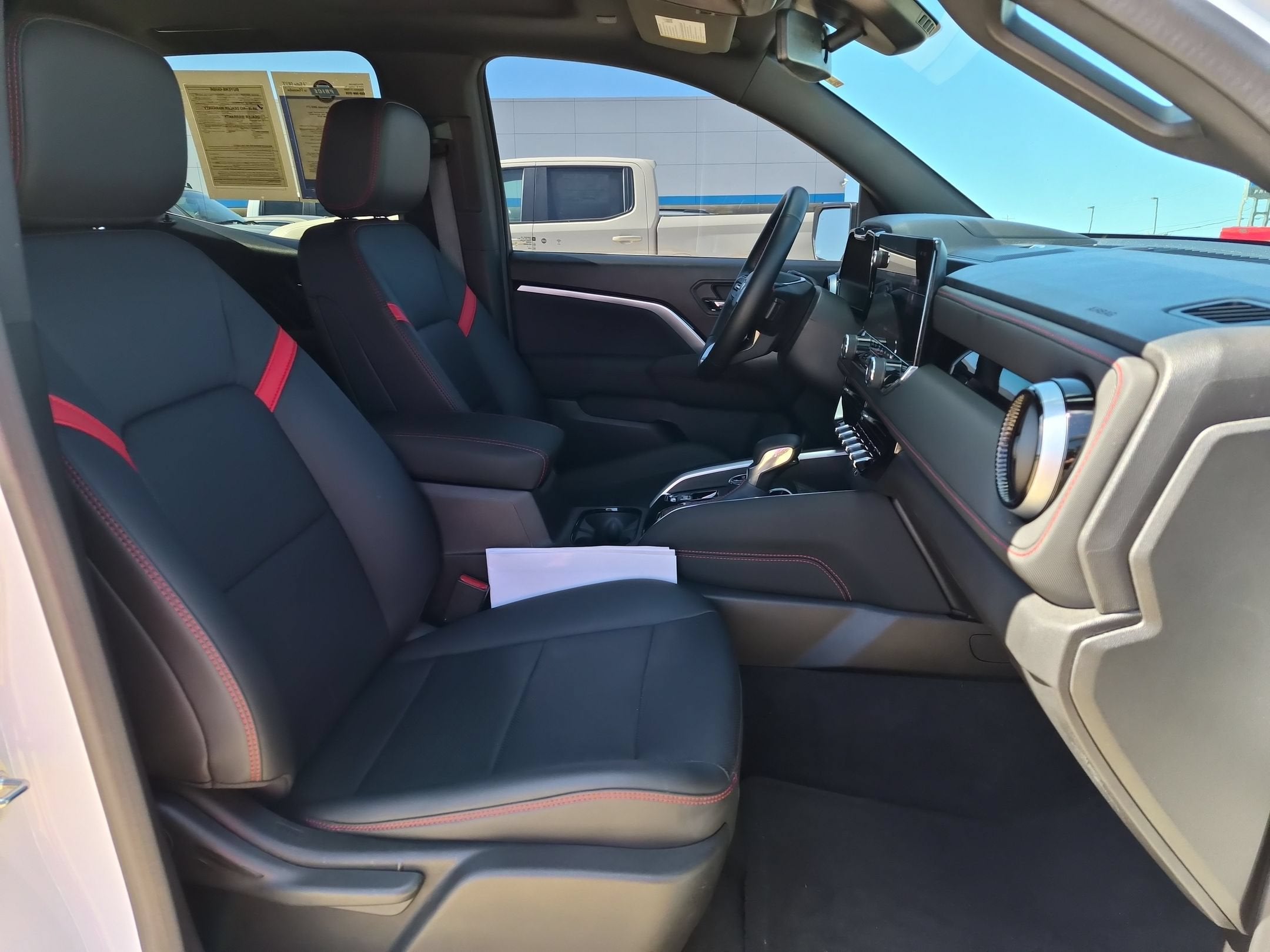 2024 Chevrolet Colorado Z71 - Photo 27