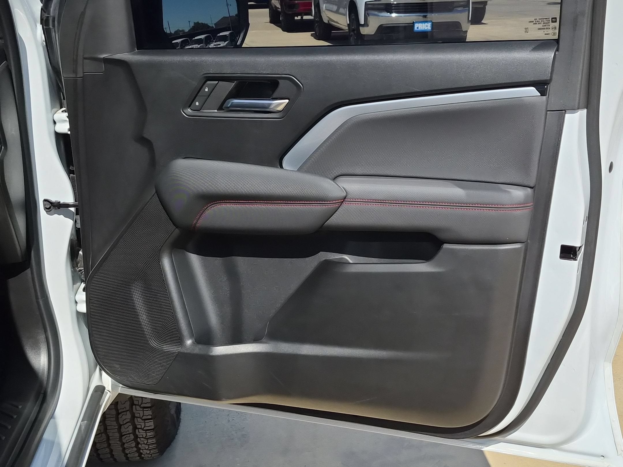 2024 Chevrolet Colorado Z71 - Photo 30