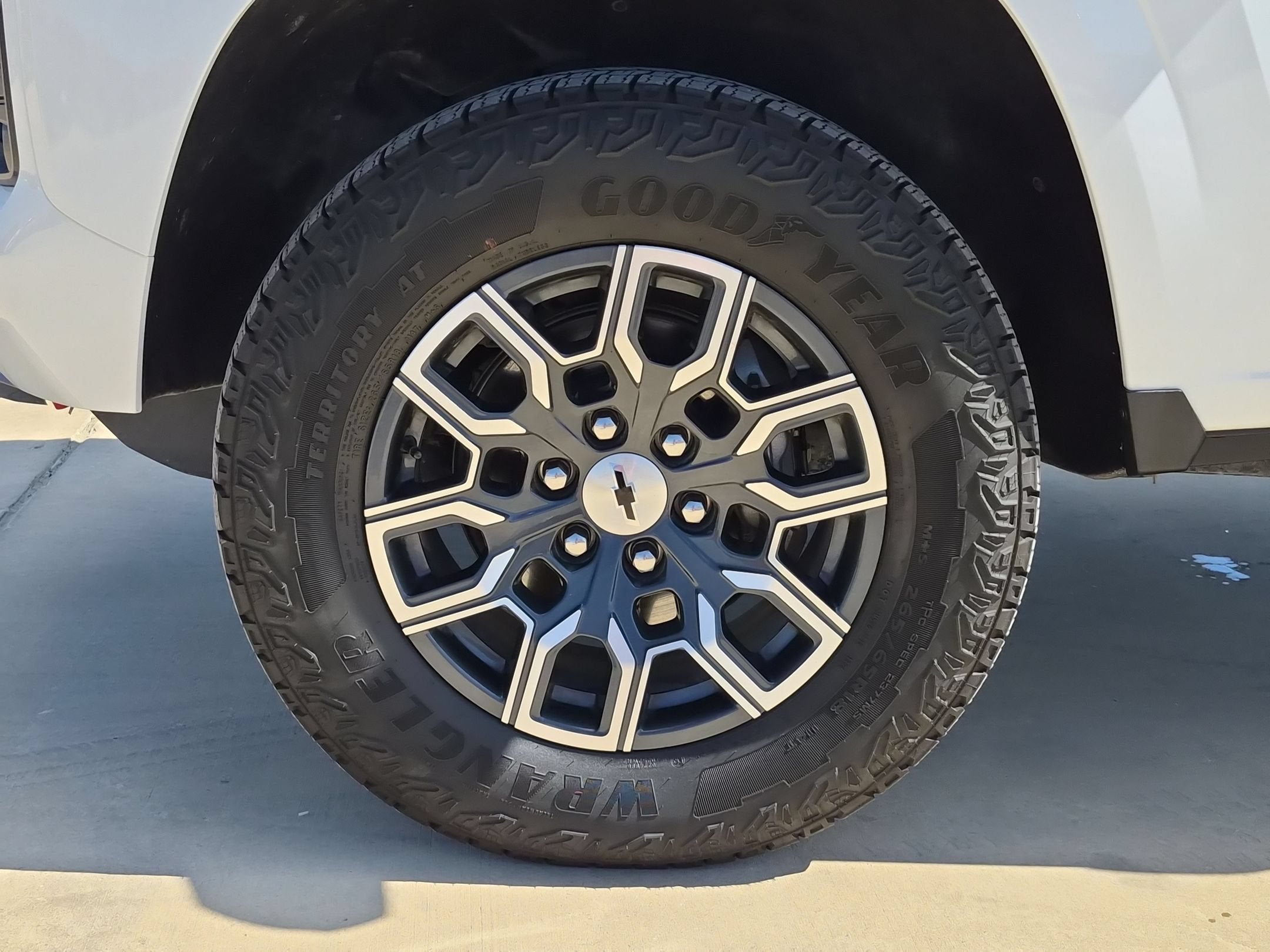 2024 Chevrolet Colorado Z71 - Photo 32