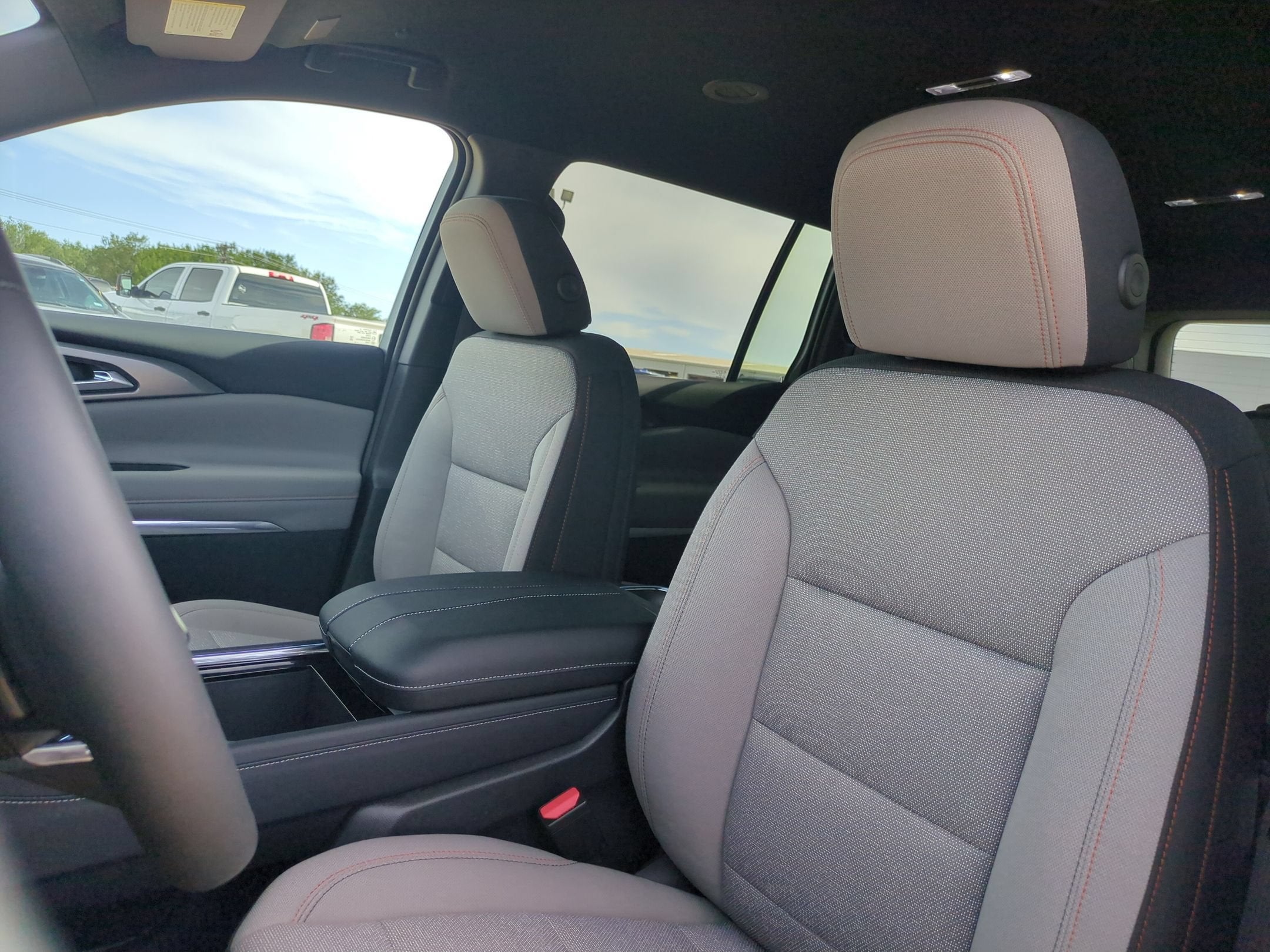 2027 Chevrolet Traverse LT - Photo 12