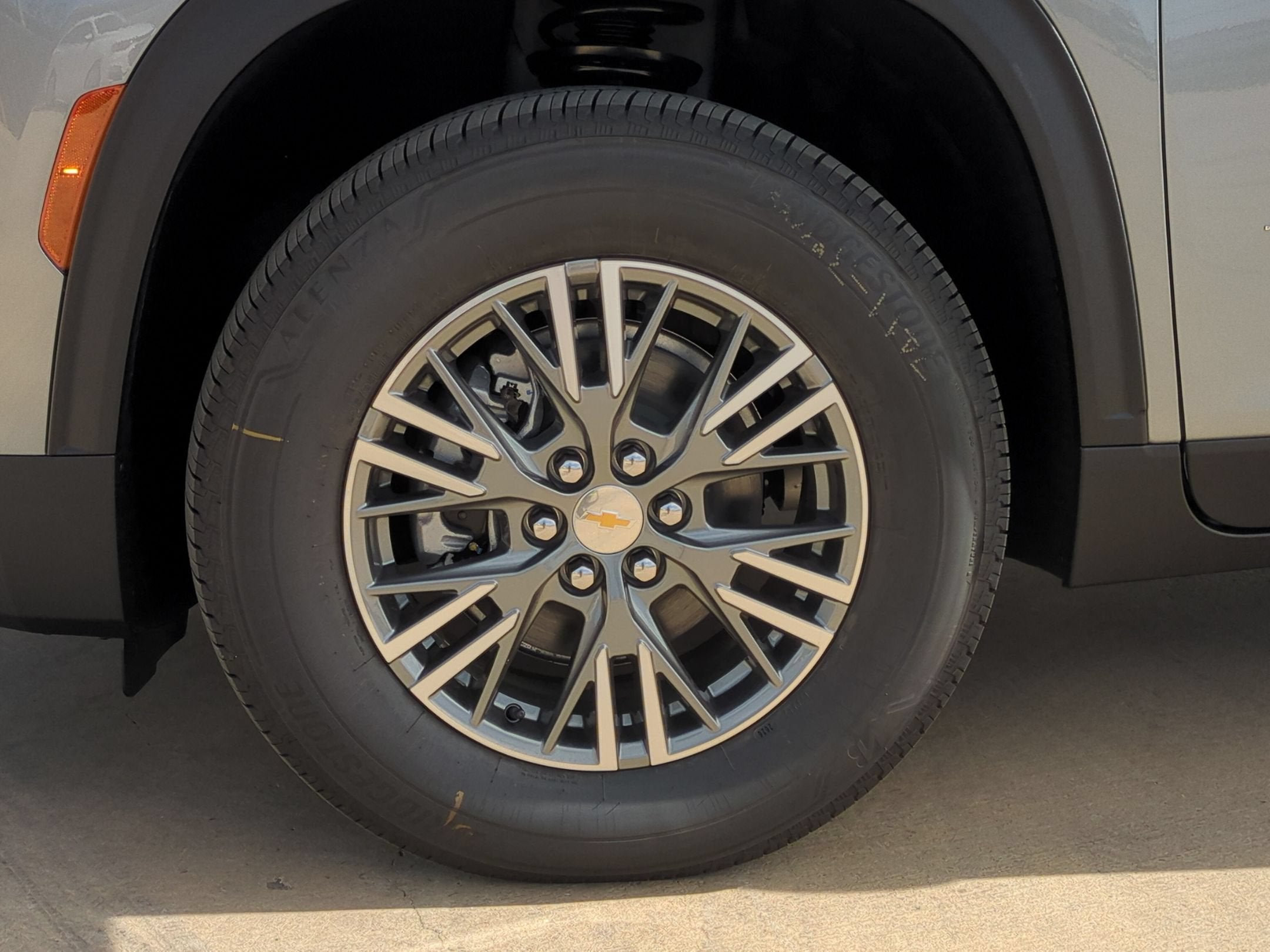 2027 Chevrolet Traverse LT - Photo 20