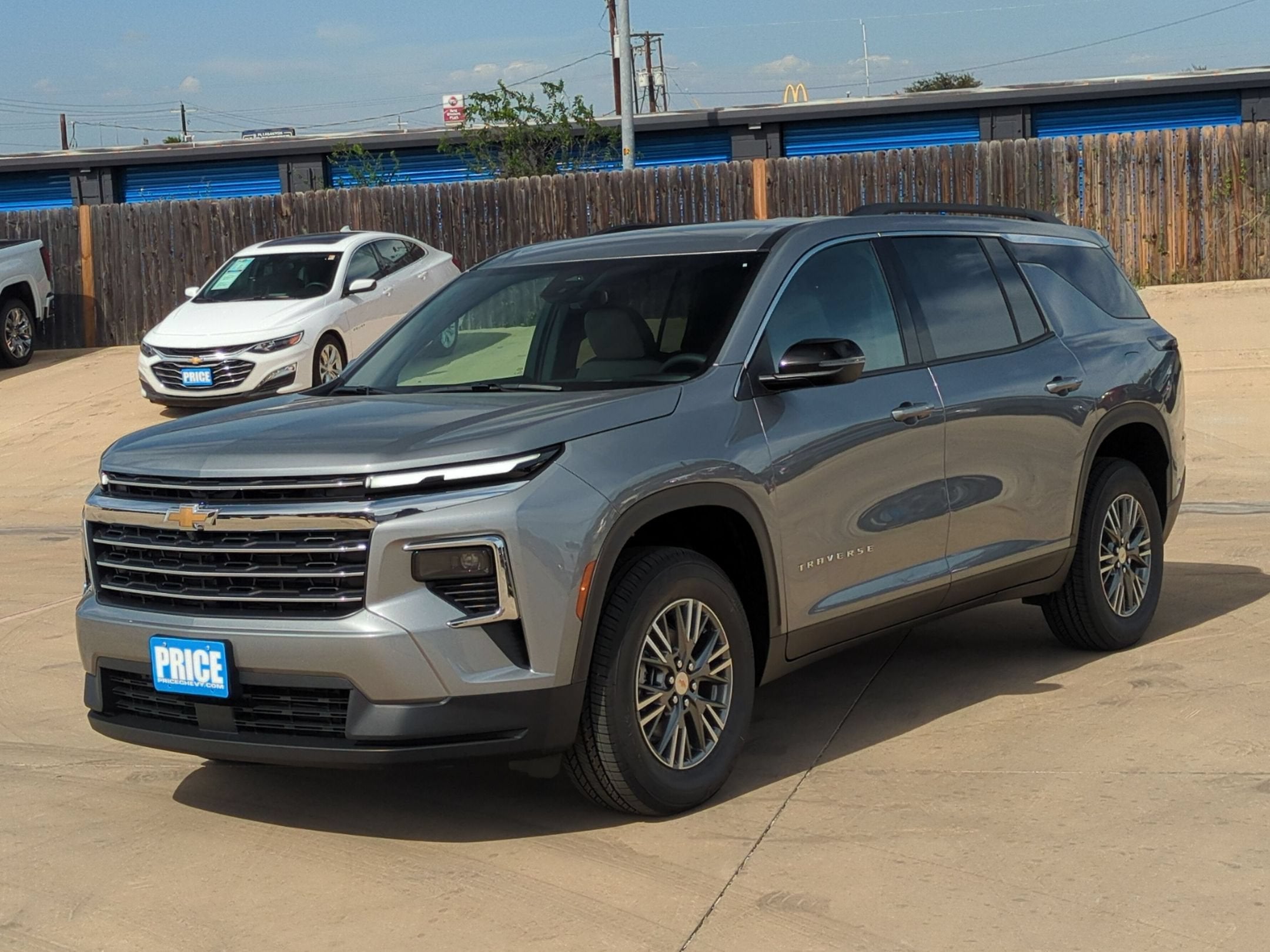 2027 Chevrolet Traverse LT - Photo 7