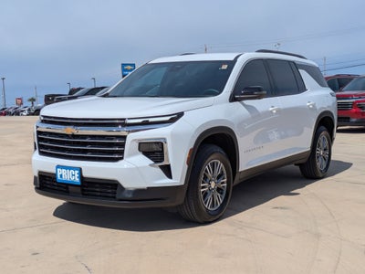 2025 Chevrolet Traverse LT