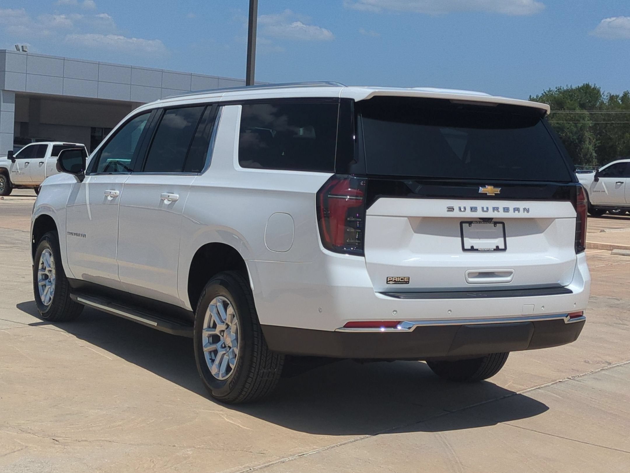 2026 Chevrolet Suburban LS