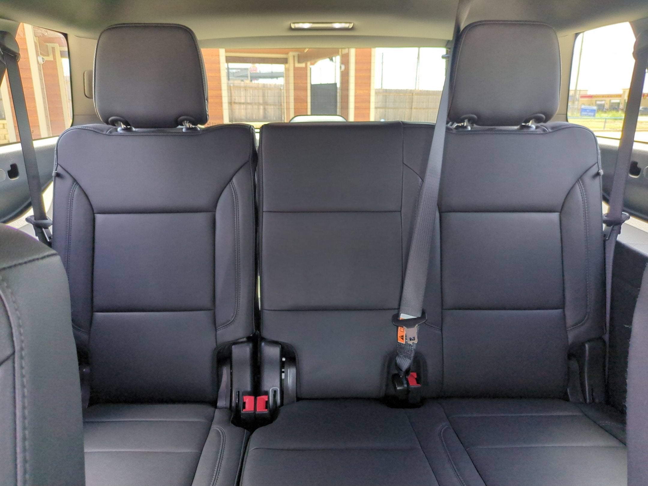 2025 Chevrolet Suburban LT