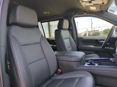 2025 Chevrolet Suburban LT