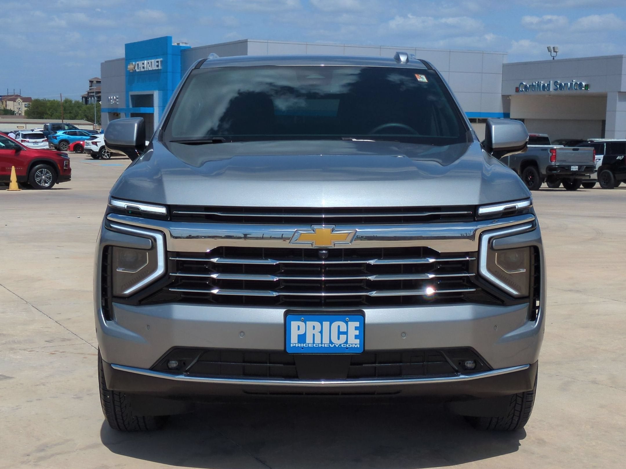 2025 Chevrolet Suburban LT