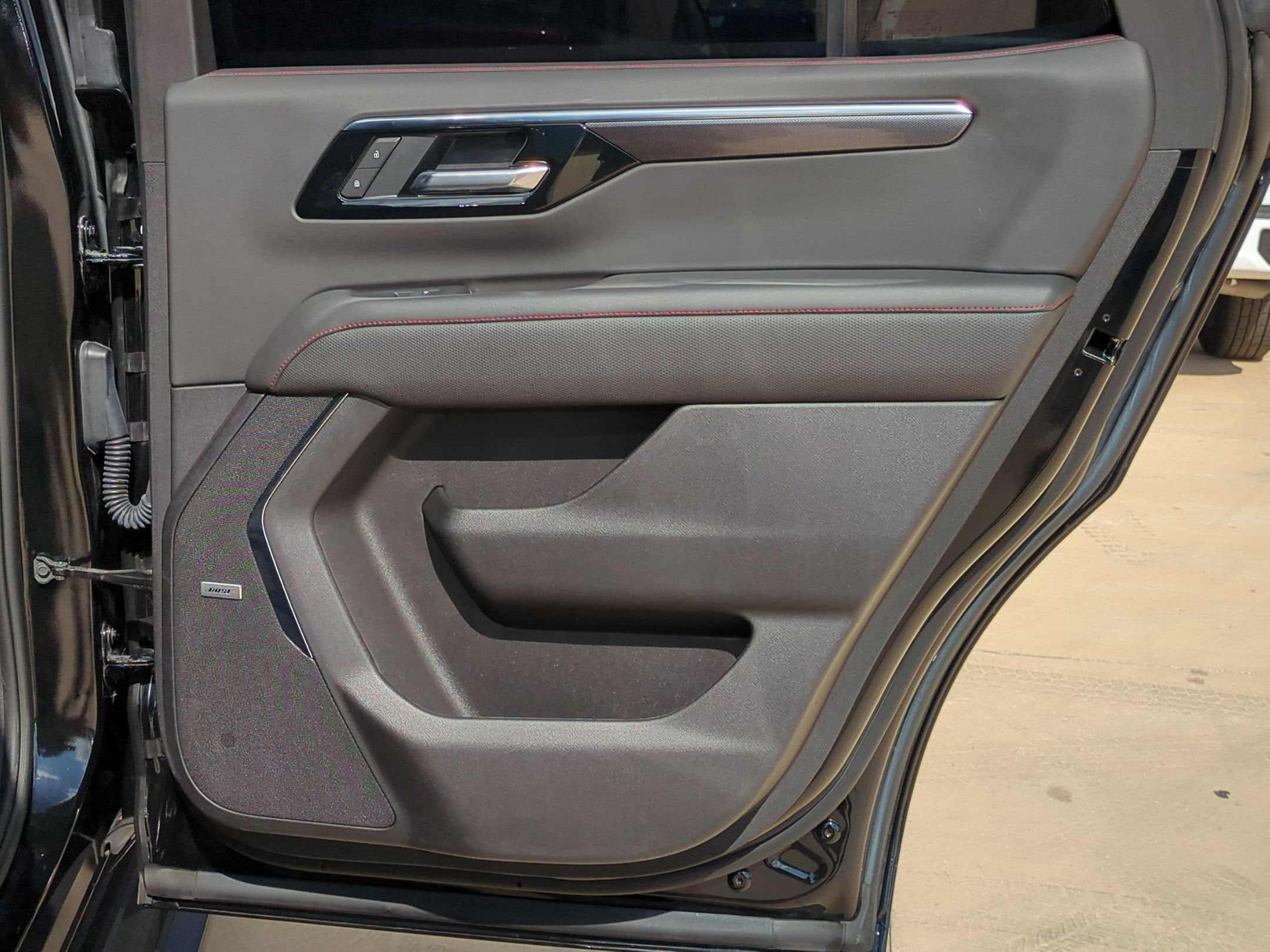 2025 Chevrolet Tahoe RST