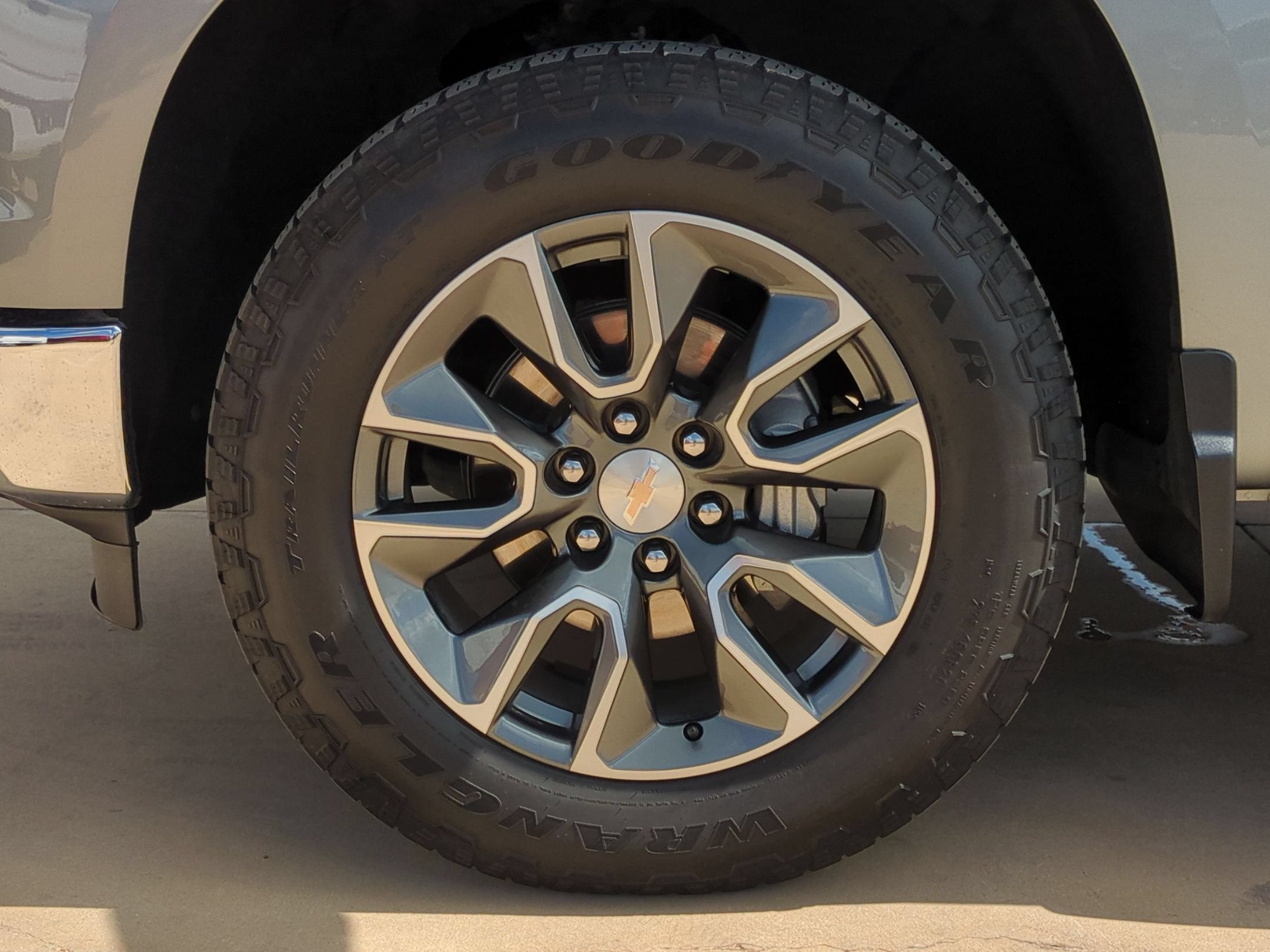 2025 Chevrolet Silverado 1500 LT