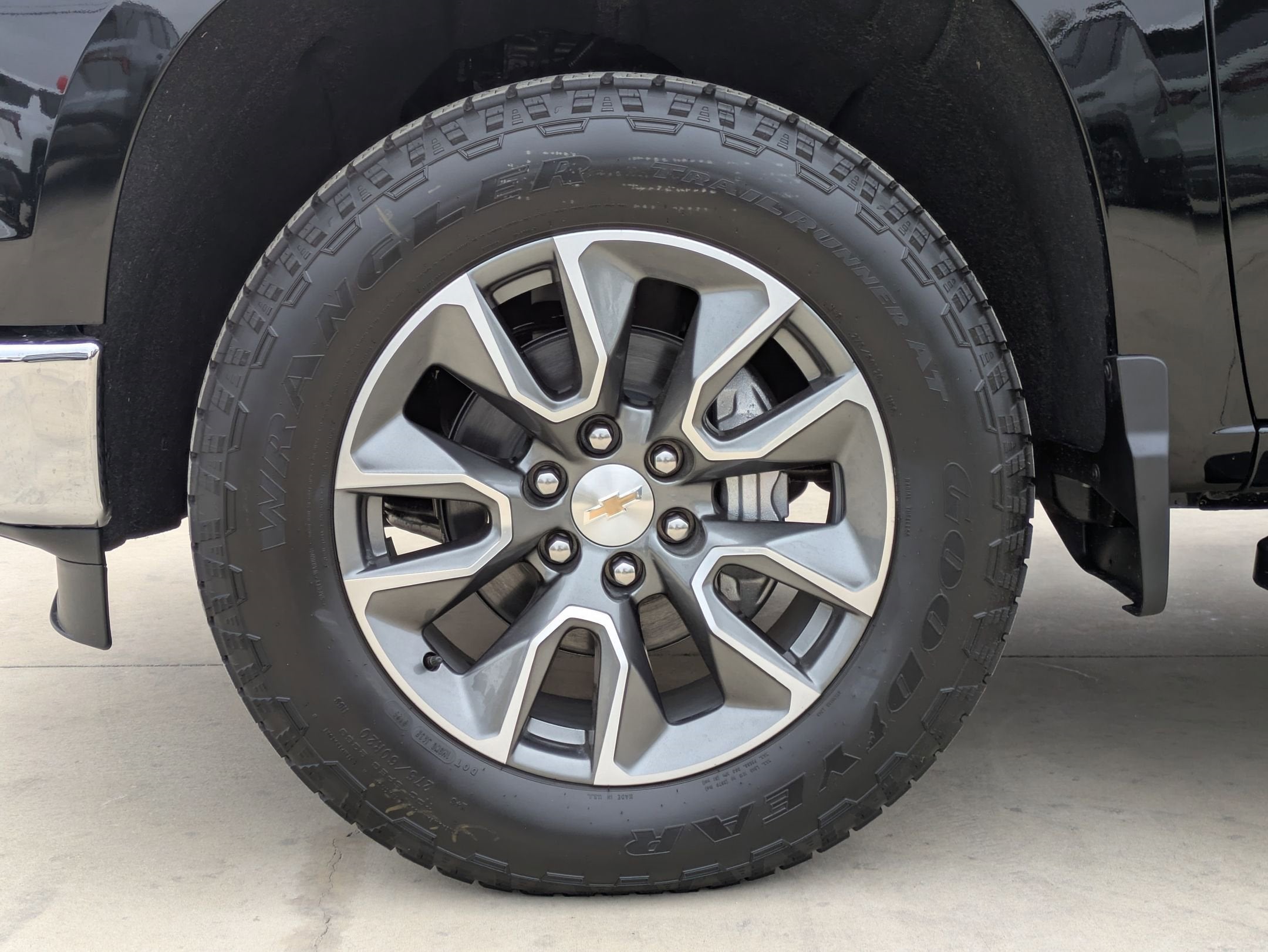 2025 Chevrolet Silverado 1500 LT