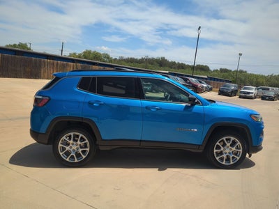 2024 Jeep Compass Latitude Lux