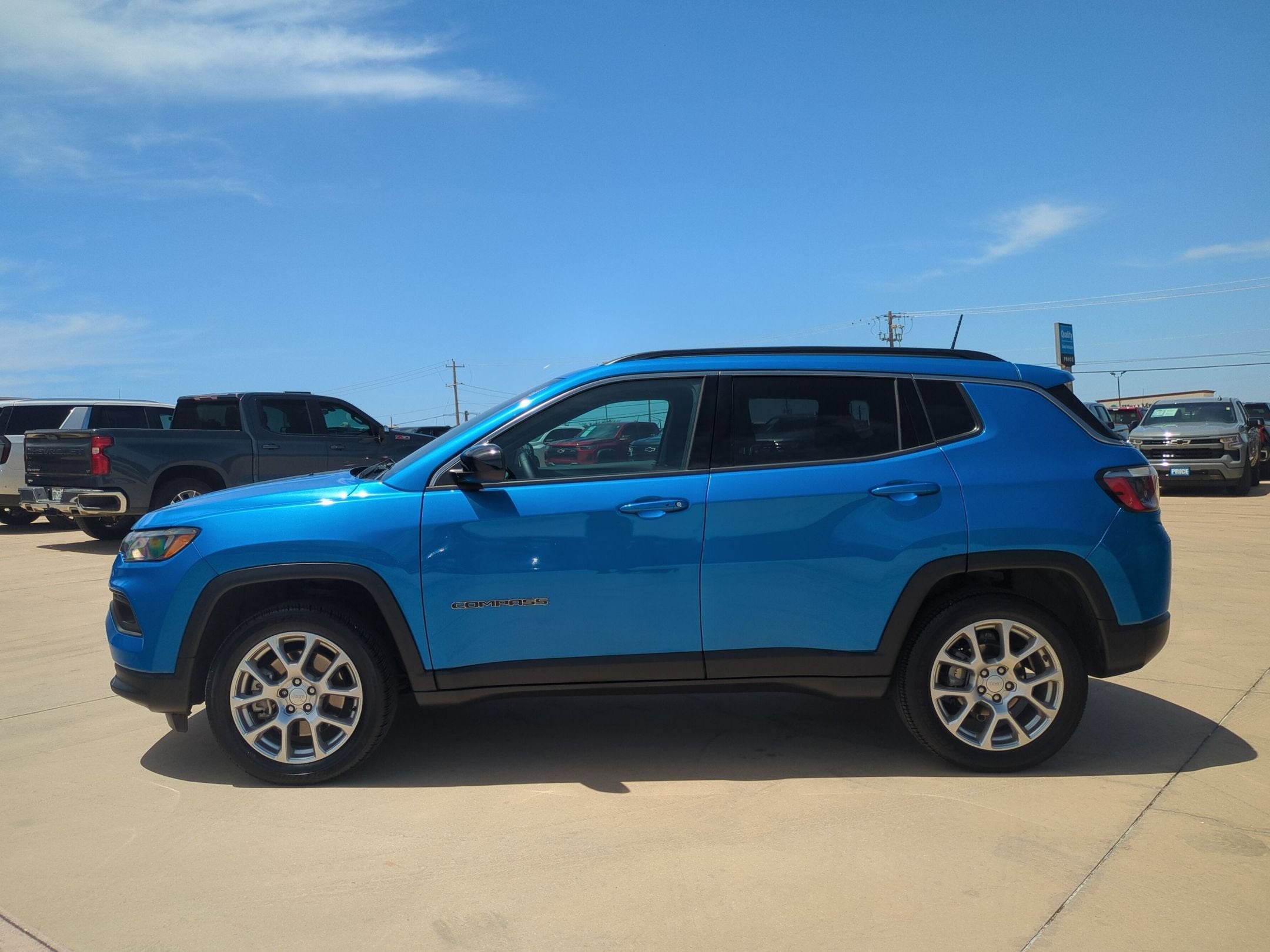 2024 Jeep Compass Latitude Lux