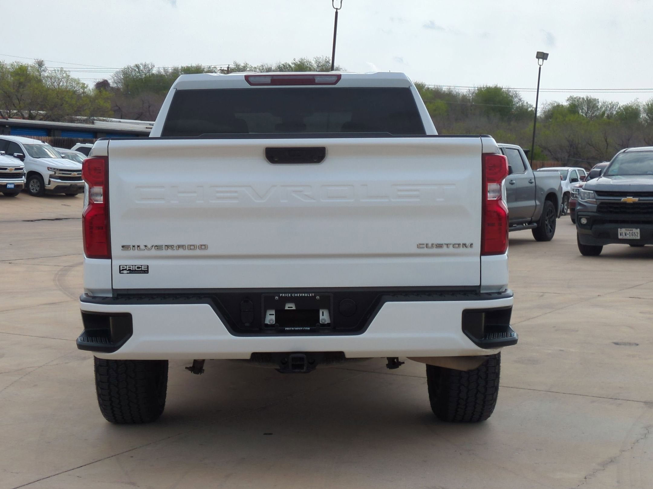 2023 Chevrolet Silverado 1500 Custom