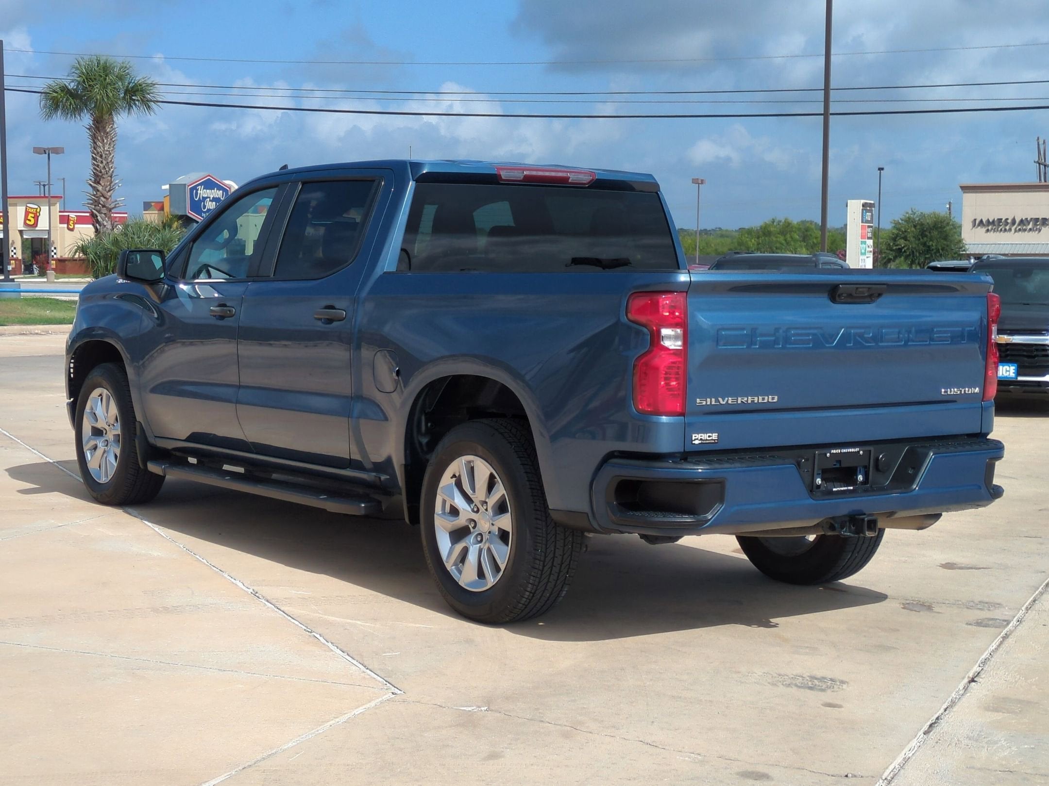 2024 Chevrolet Silverado 1500 Custom
