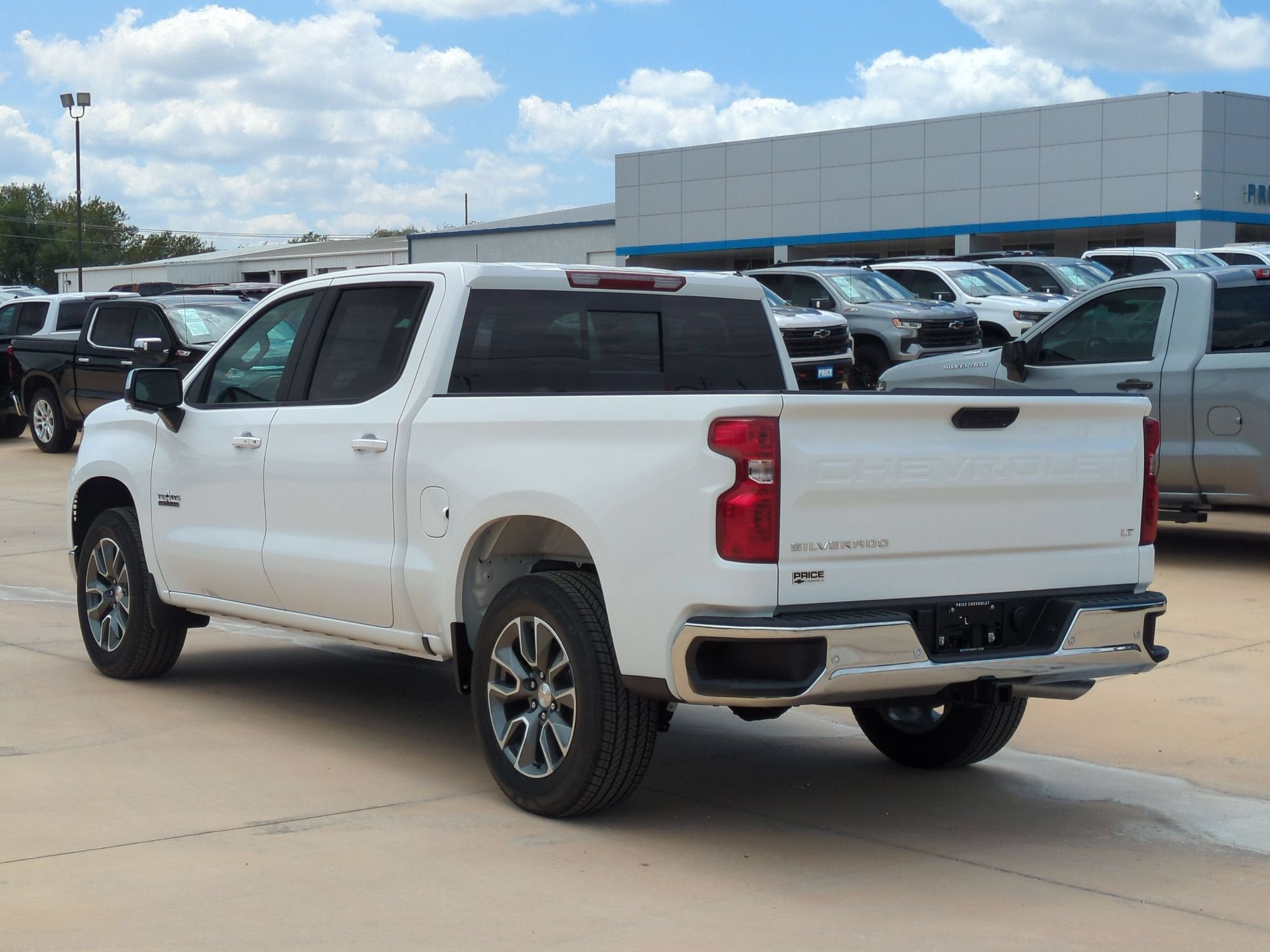2026 Chevrolet Silverado 1500 LT