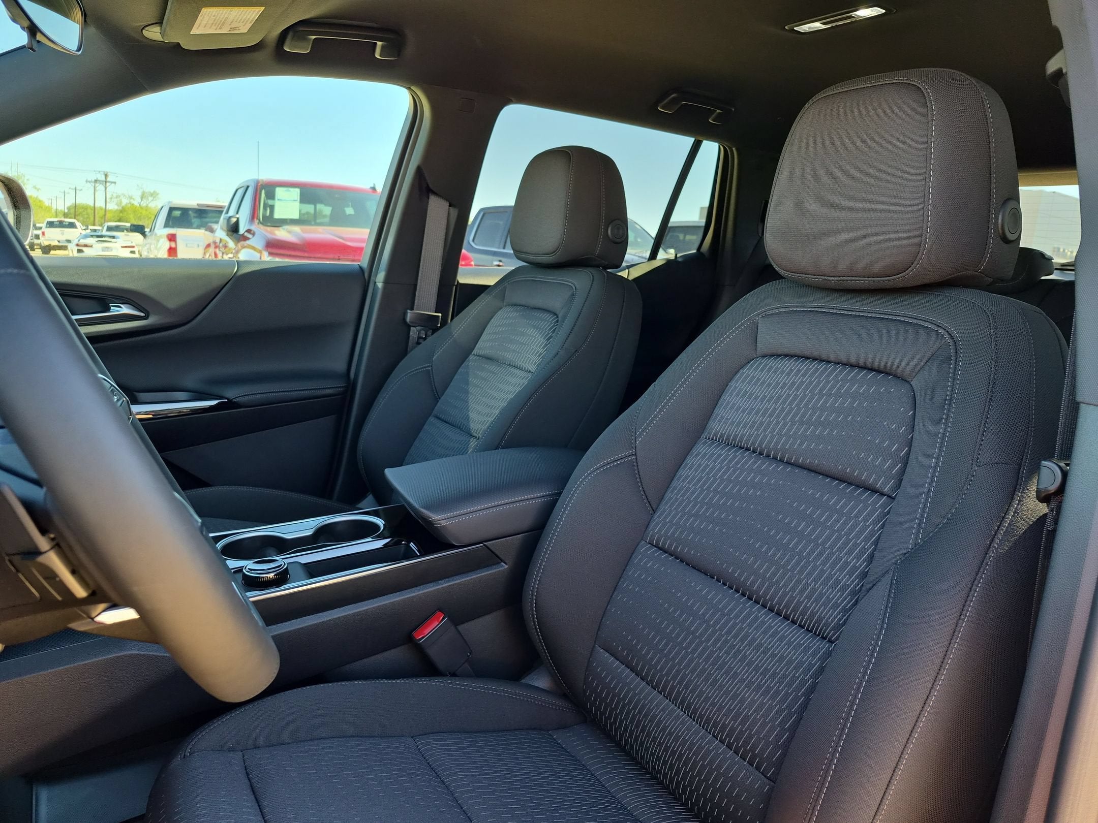2027 Chevrolet Equinox LT - Photo 12