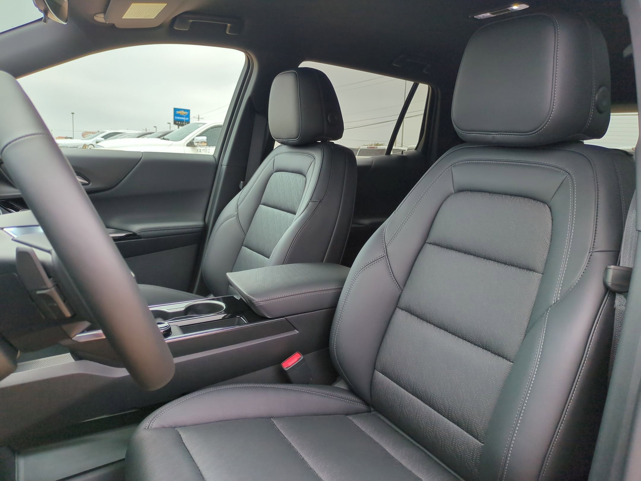 2026 Chevrolet Equinox LT - Photo 12