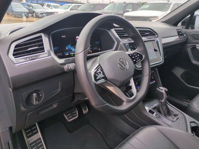 2024 Volkswagen Tiguan SE R-Line Black