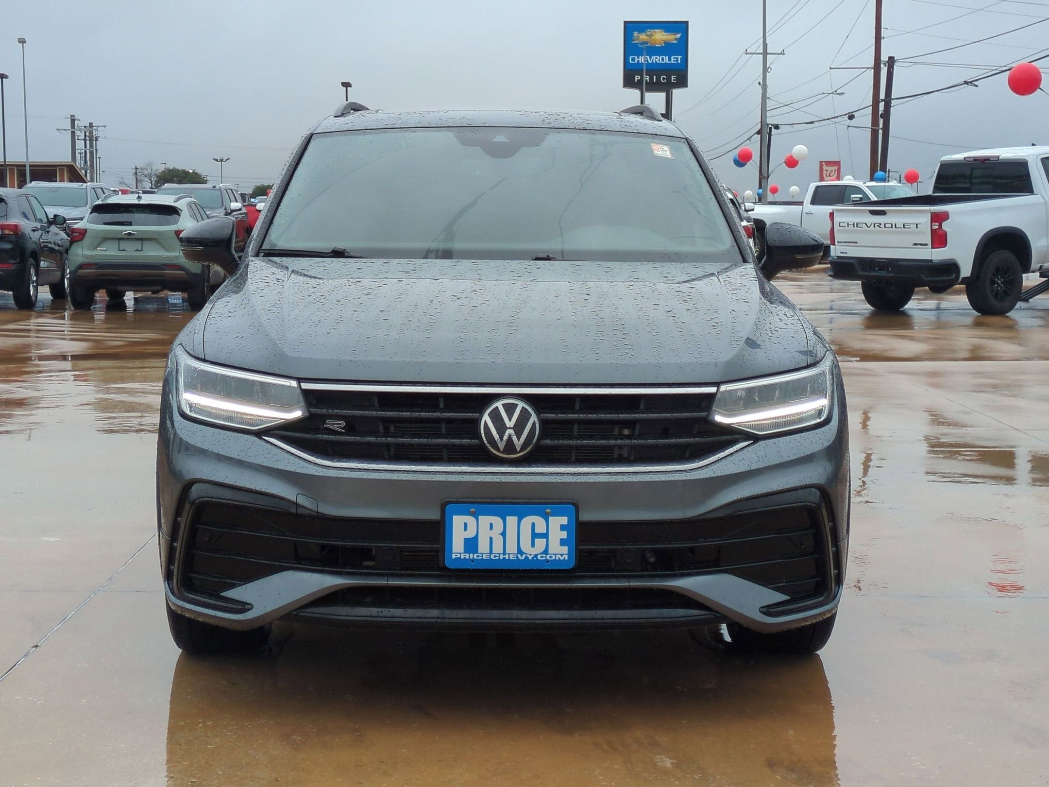 2024 Volkswagen Tiguan SE R-Line Black