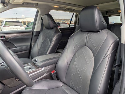 2022 Toyota Highlander Platinum