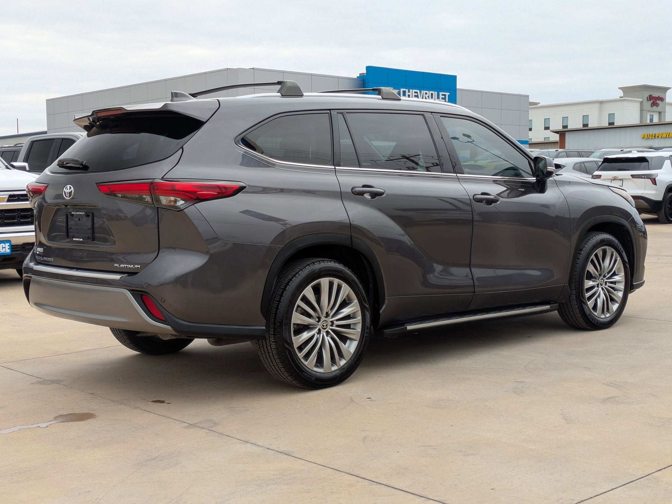 2022 Toyota Highlander Platinum