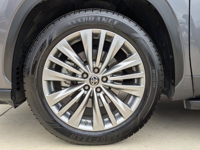 2022 Toyota Highlander Platinum