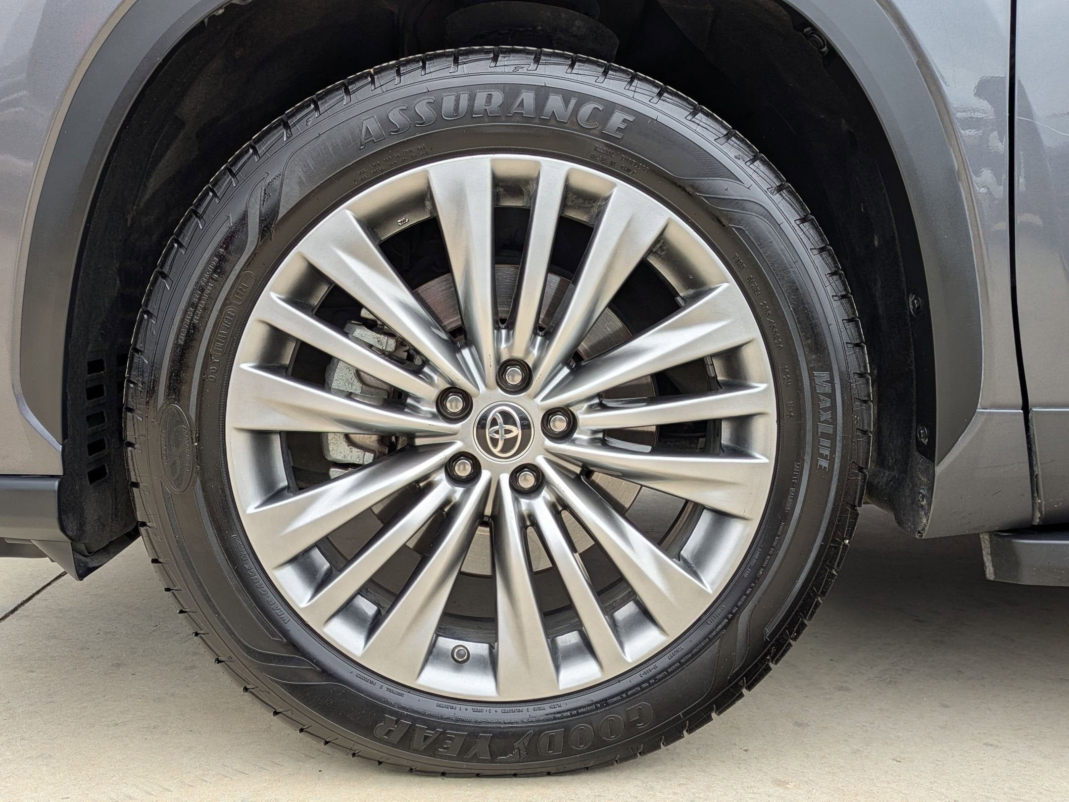 2022 Toyota Highlander Platinum