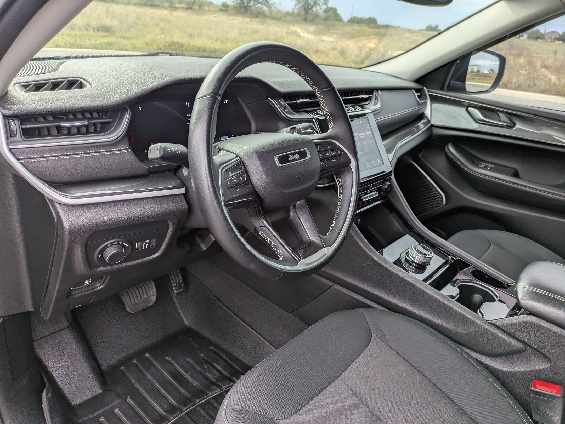 2022 Jeep Grand Cherokee Laredo