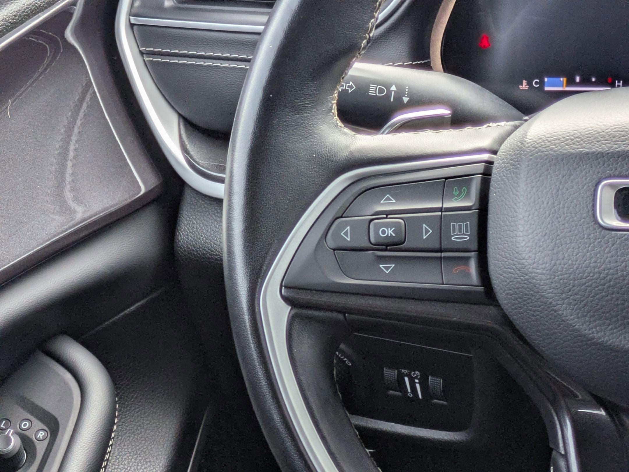 2022 Jeep Grand Cherokee Laredo