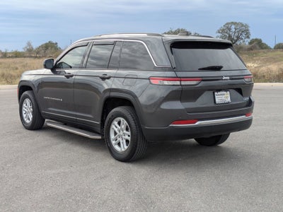 2022 Jeep Grand Cherokee Laredo