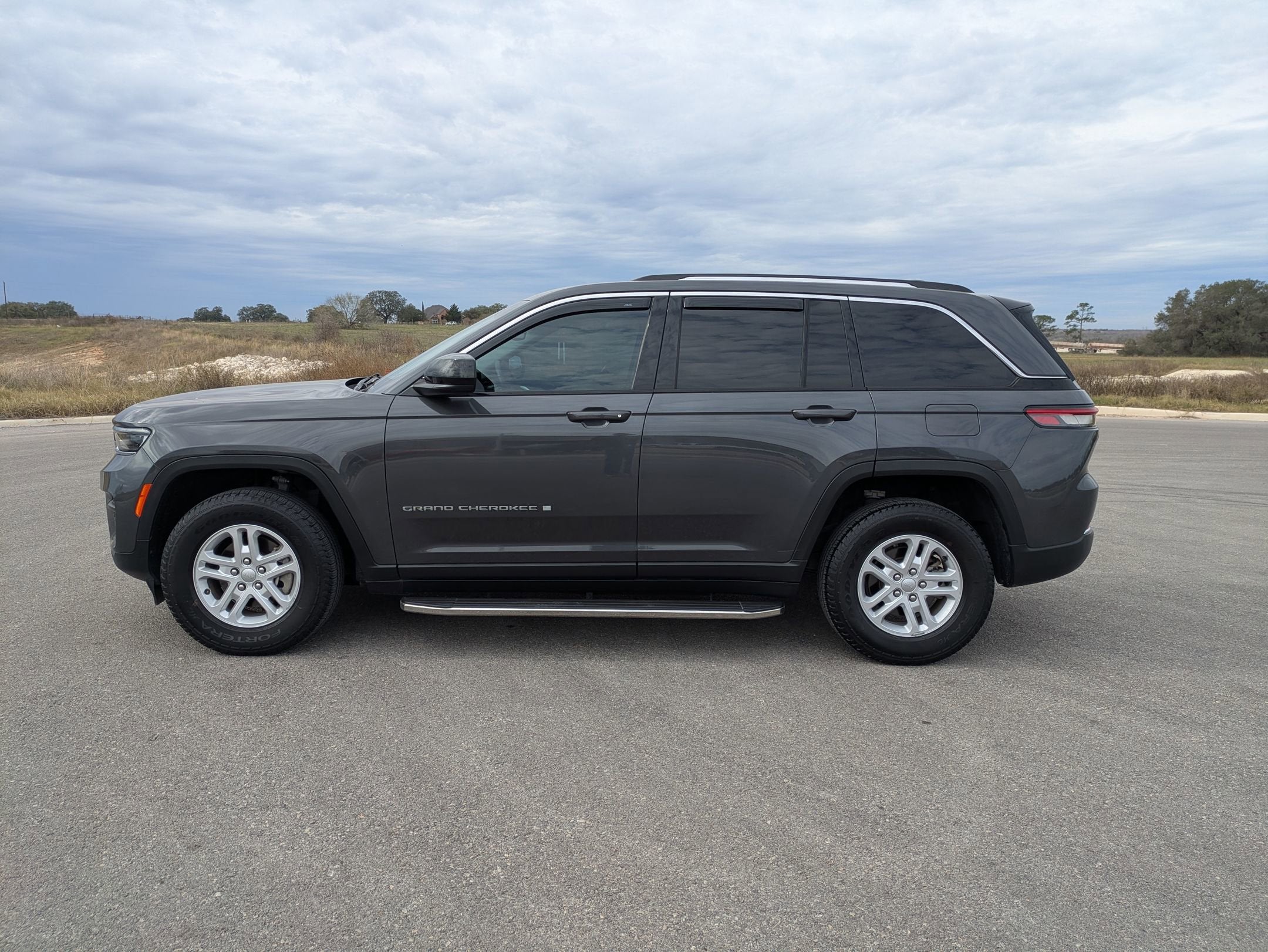 2022 Jeep Grand Cherokee Laredo