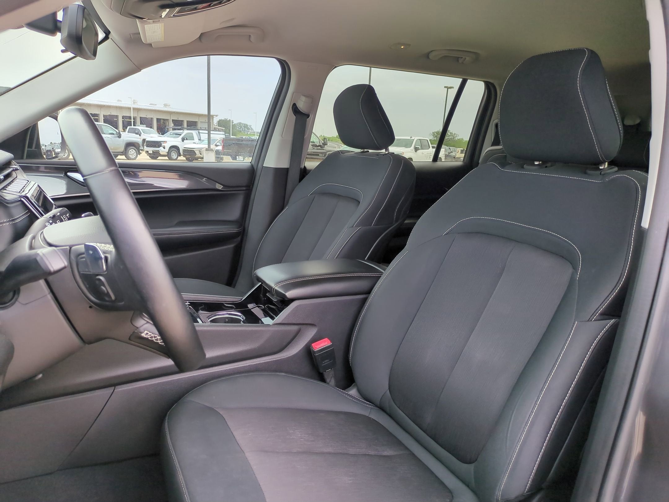 2022 Jeep Grand Cherokee L Laredo