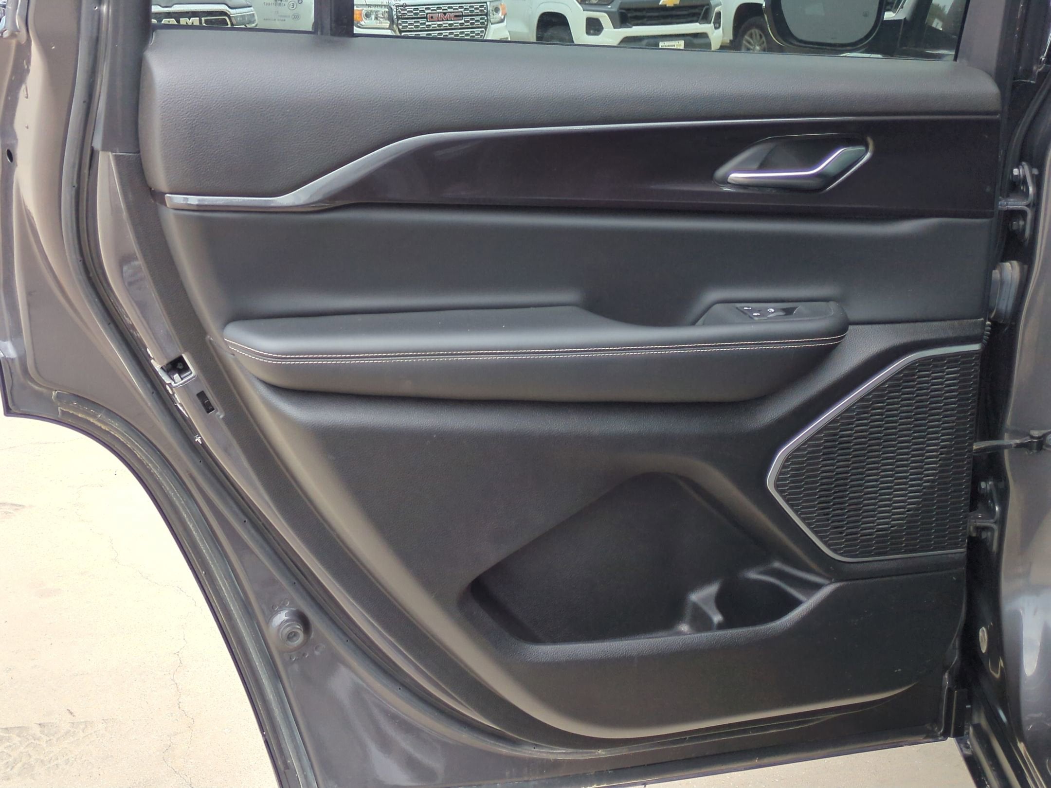 2022 Jeep Grand Cherokee L Laredo