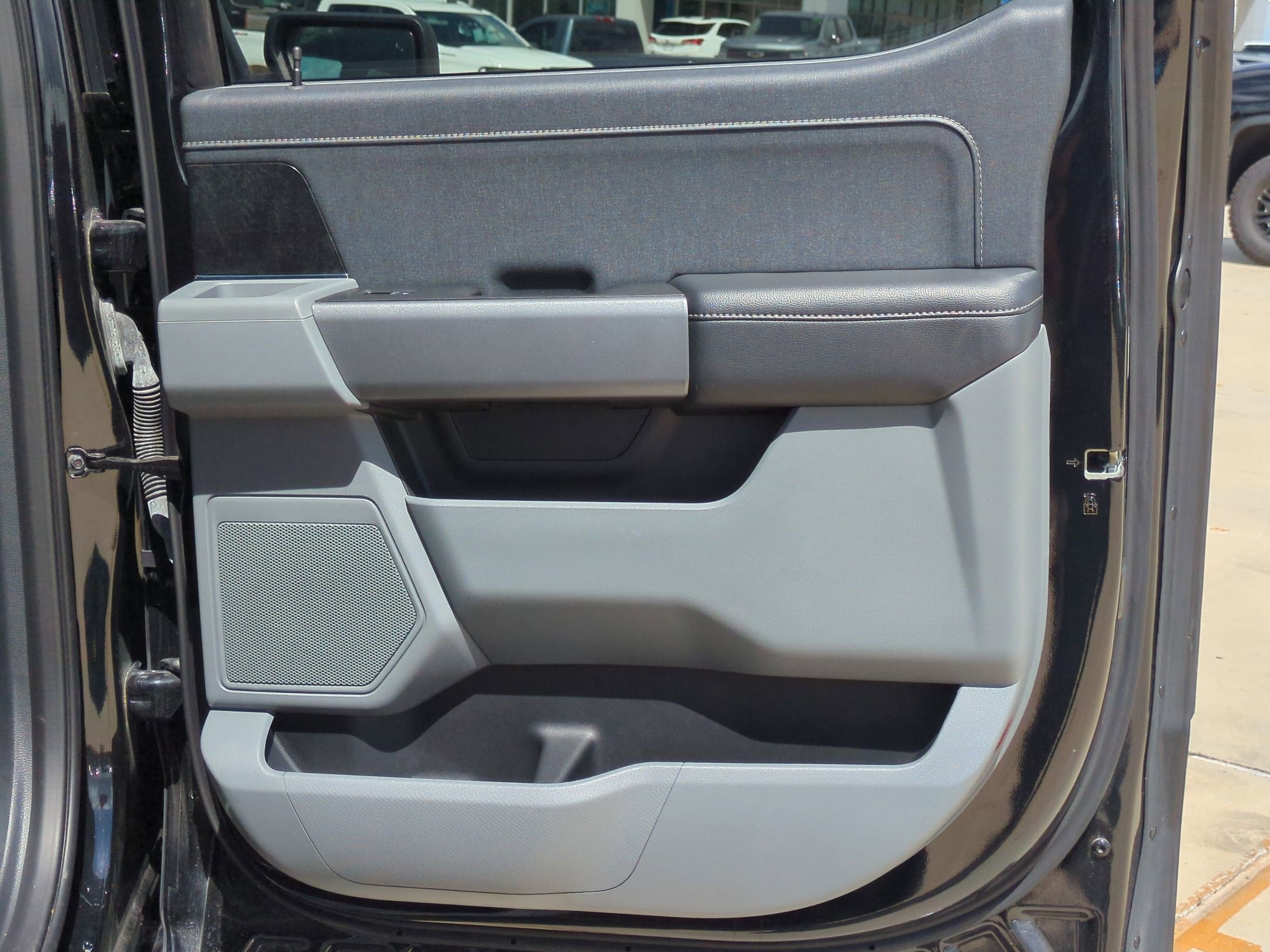 2023 Ford F-150 Lightning Pro