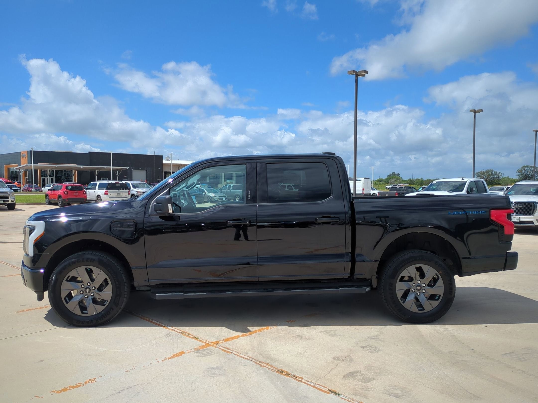 2023 Ford F-150 Lightning Pro