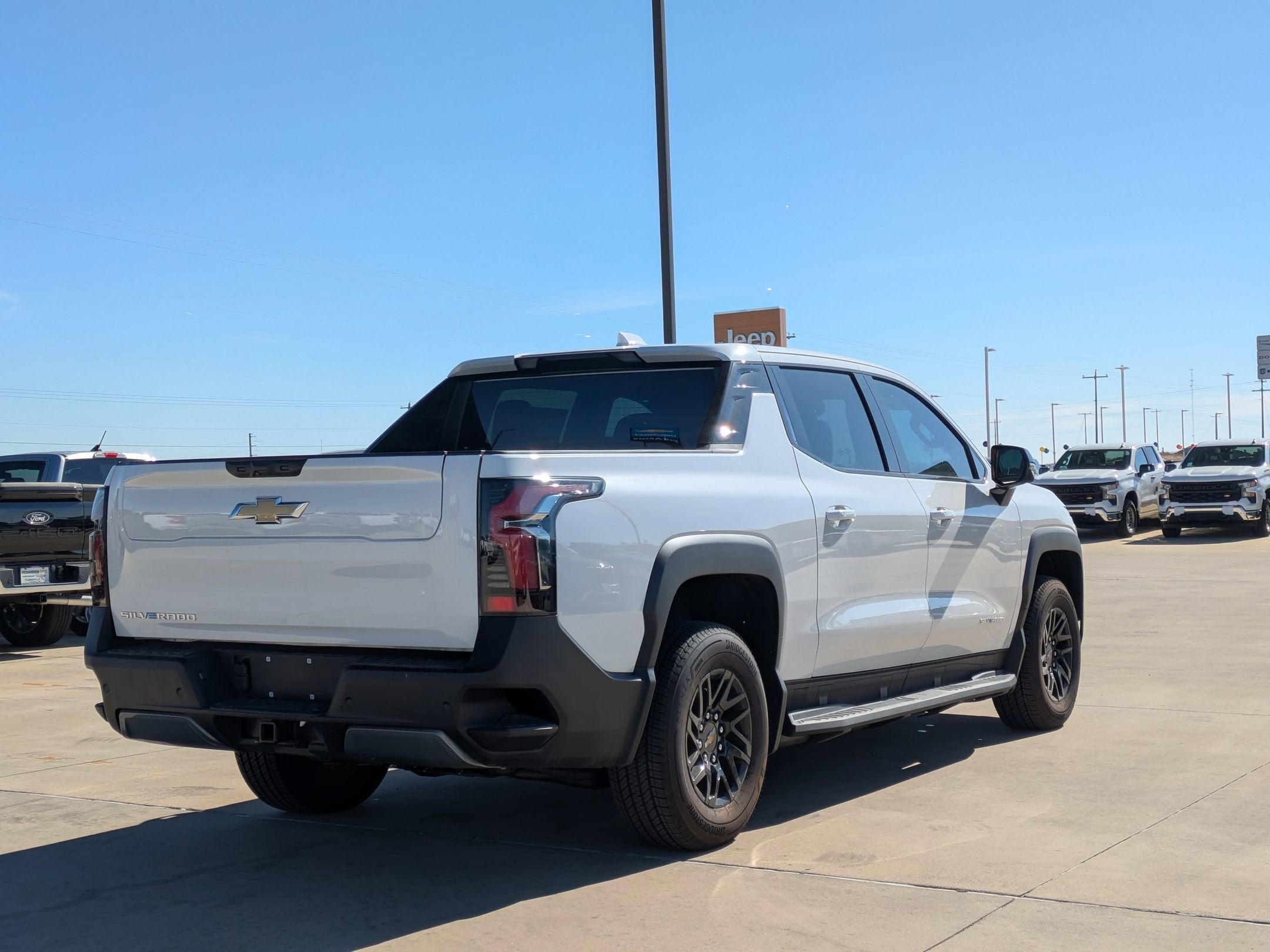 2025 Chevrolet Silverado EV LT - Extended Range