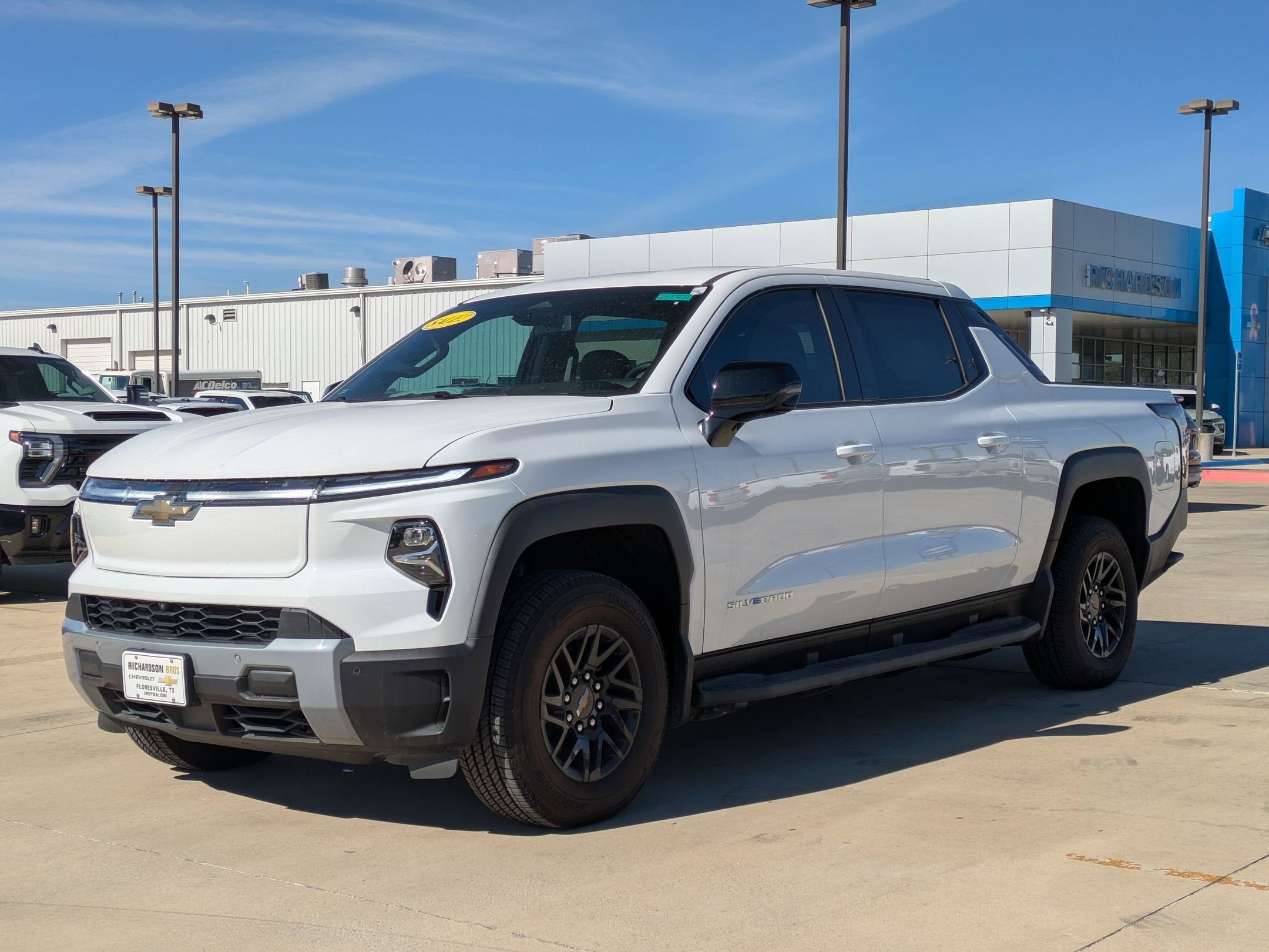 2025 Chevrolet Silverado EV LT - Extended Range