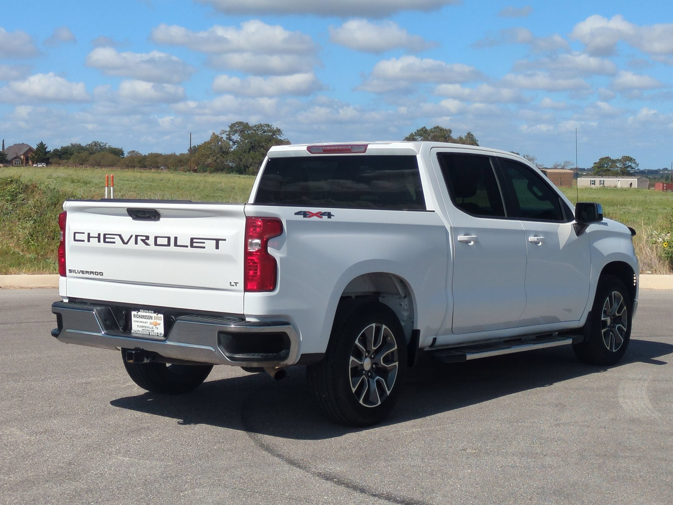 2023 Chevrolet Silverado 1500 LT