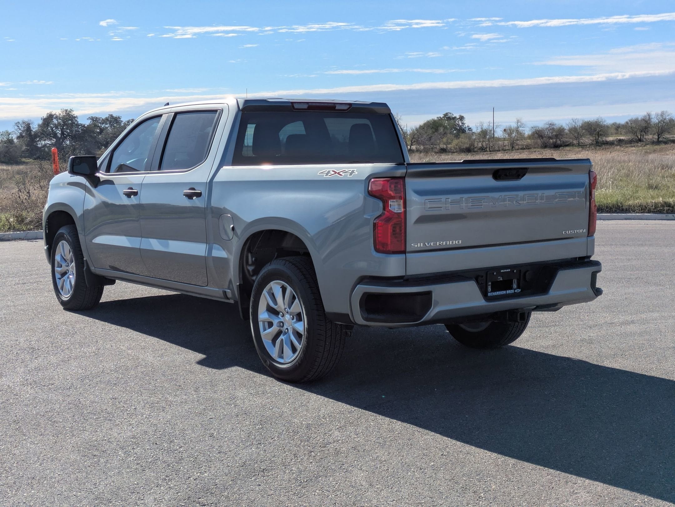 2025 Chevrolet Silverado 1500 Custom