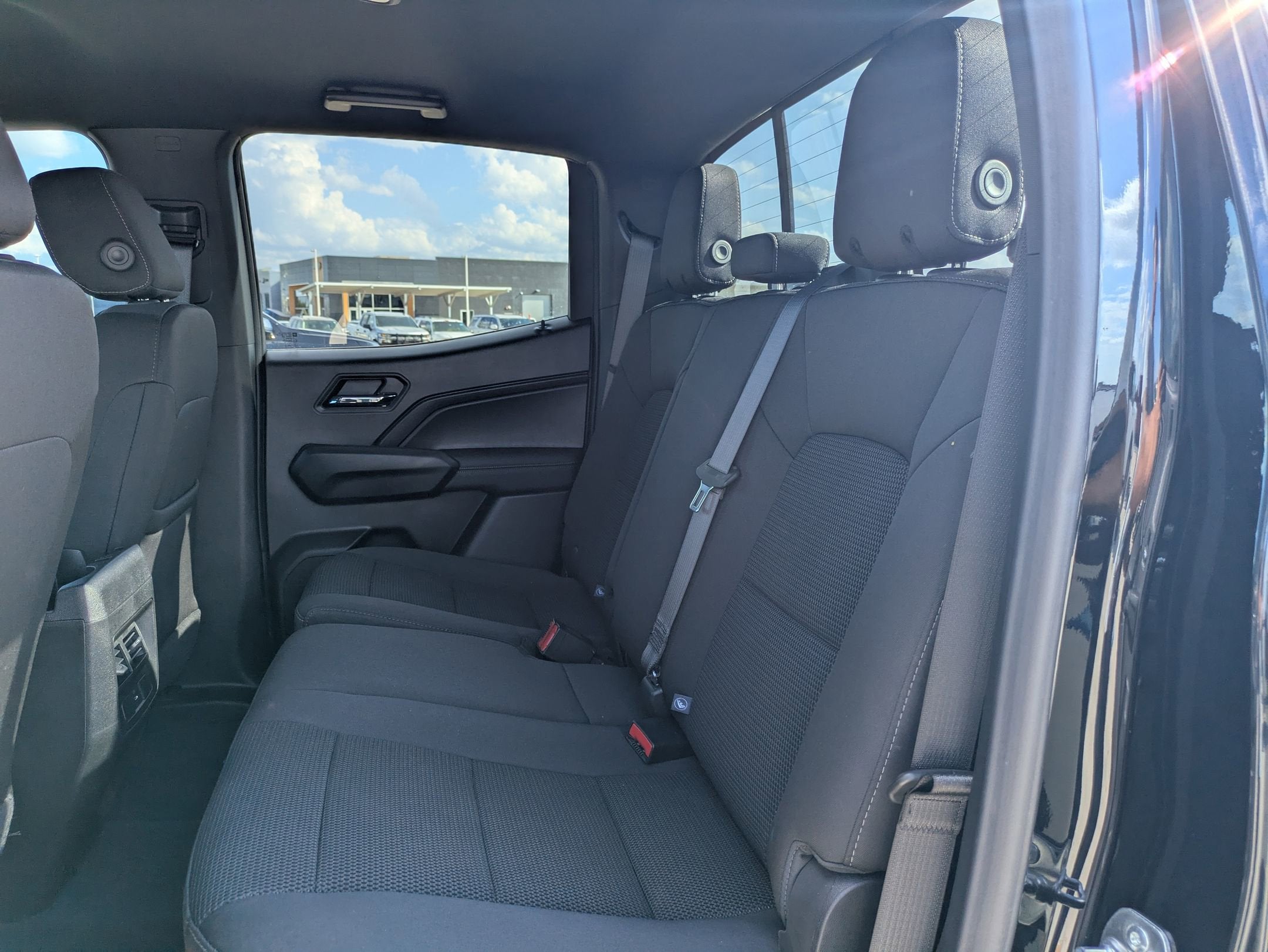 2025 Chevrolet Colorado WT/LT