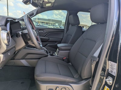 2025 Chevrolet Colorado WT/LT