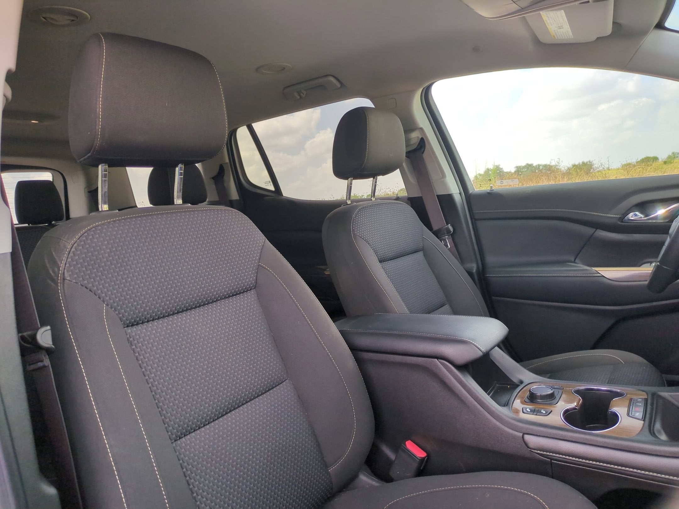 2022 GMC Acadia SLE