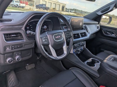 2023 GMC Yukon XL SLT