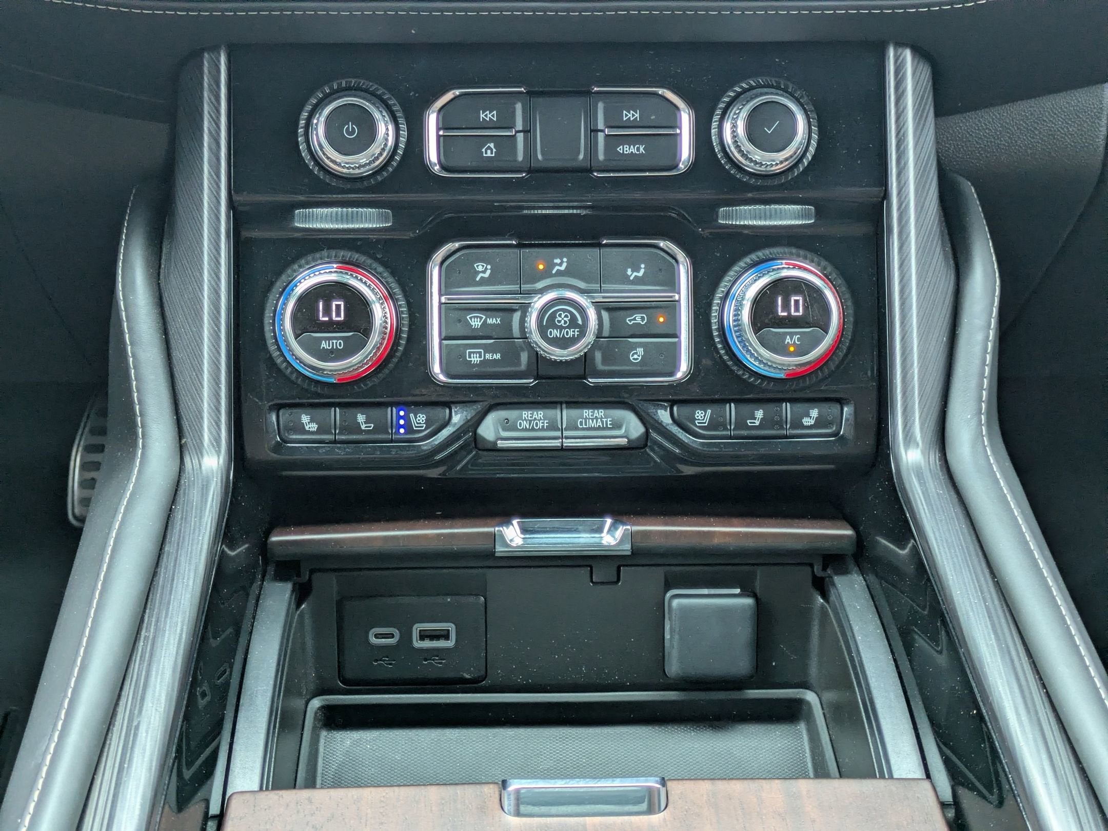 2024 GMC Yukon Denali Ultimate